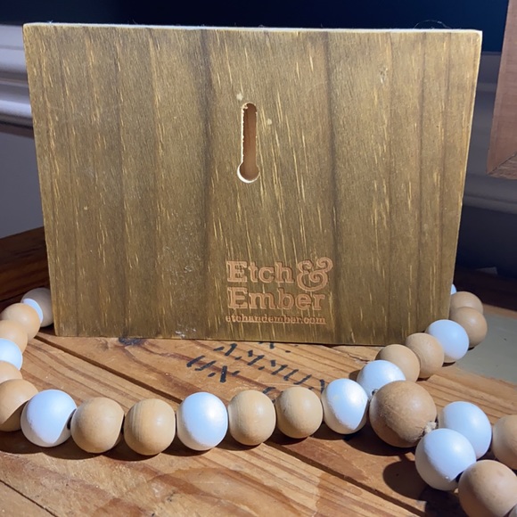 Would Poop Here Again rating wooden sign - Picture 2 of 3